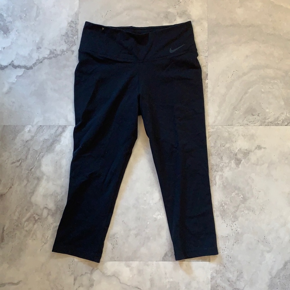 Nike dry fit crop leggings